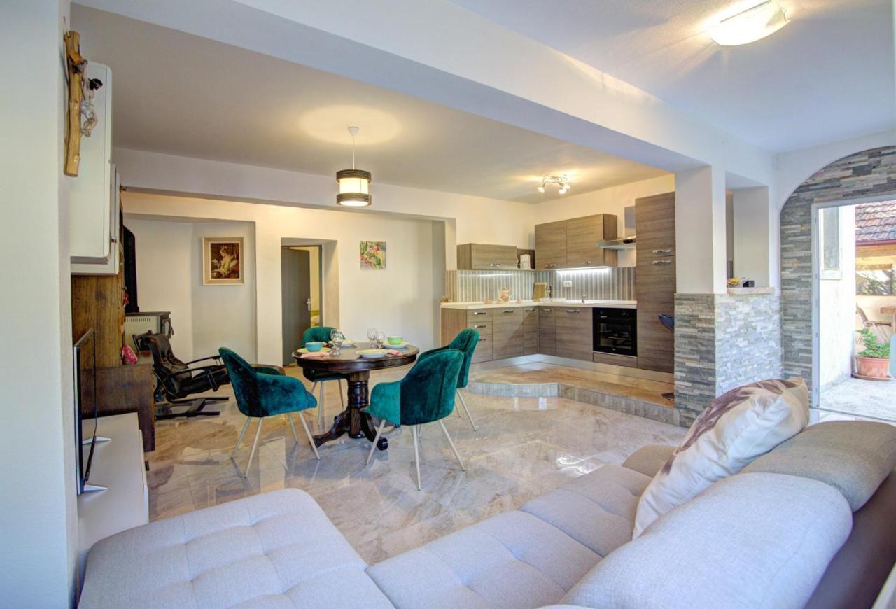 Апартаменты House Of Velebit Adria Сень Экстерьер фото