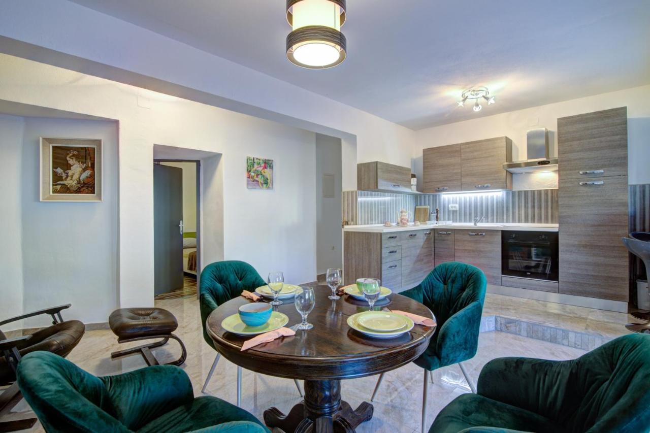 Апартаменты House Of Velebit Adria Сень Экстерьер фото
